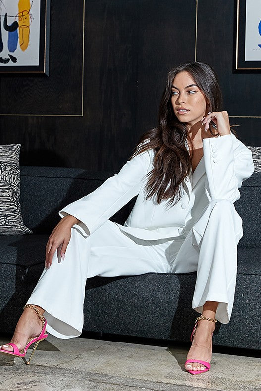 LOOSE FIT BLAZER AND PANTS