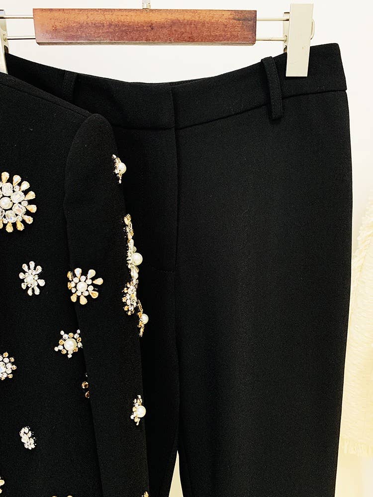SET043 Women Embellished Blazer and Flare Pants Set: English / White / L